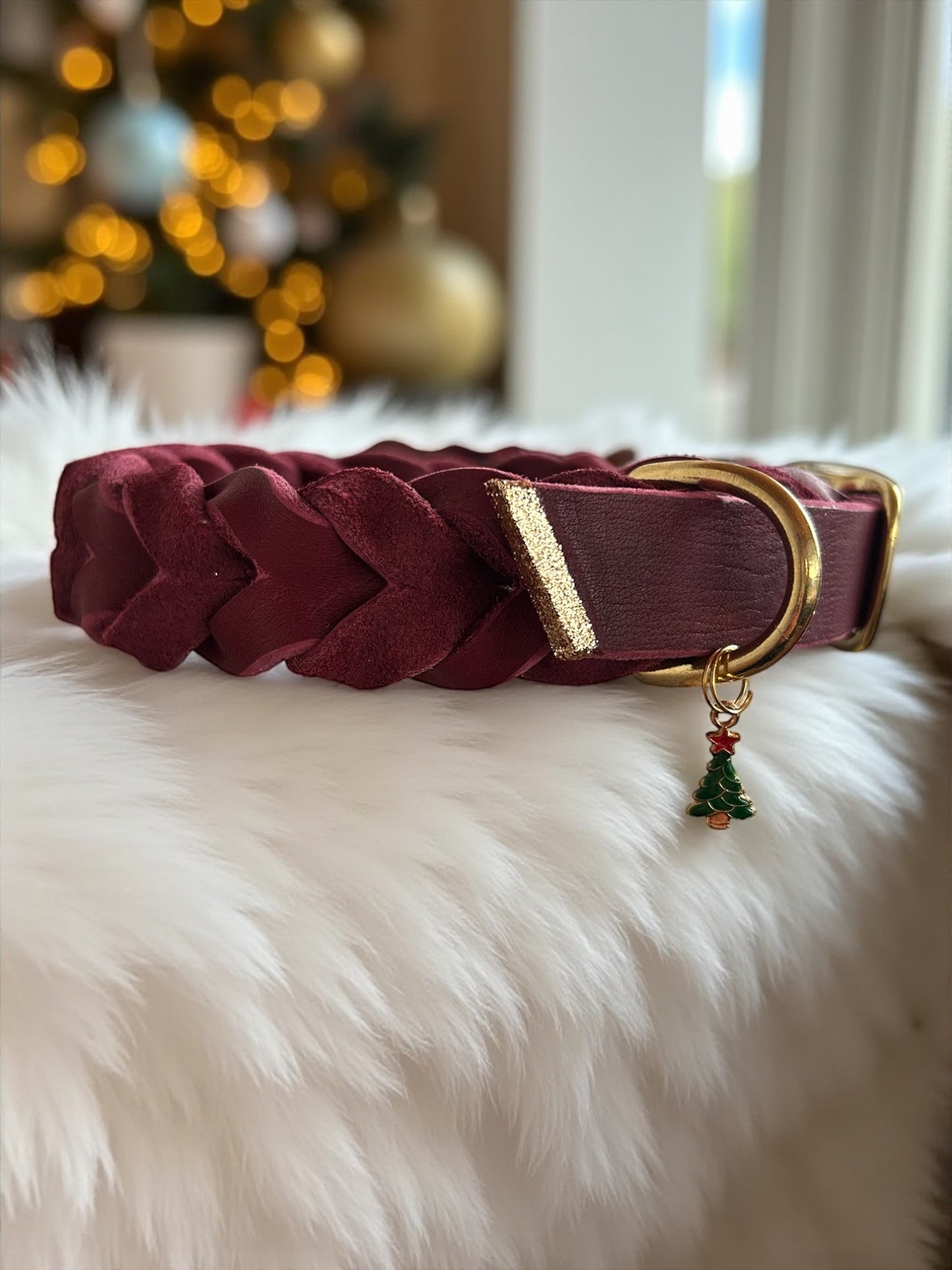 Fettleder-Halsband mit feinem goldfarbenen Glitzereffekt